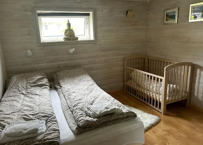 With Sauna Near Rough Mountains, Myrvn 4 Appartamento Vollan